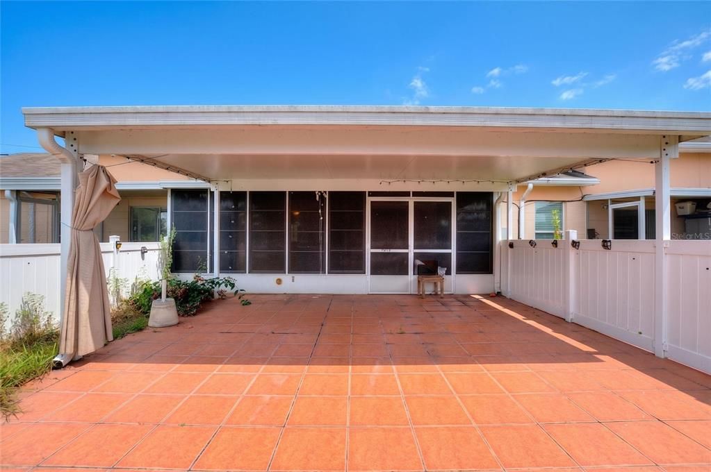For Sale: $95,000 (1 beds, 1 baths, 648 Square Feet)