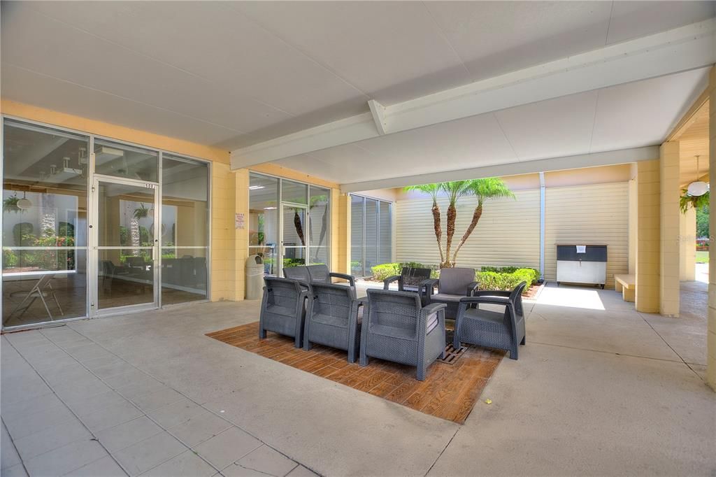 For Sale: $95,000 (1 beds, 1 baths, 648 Square Feet)