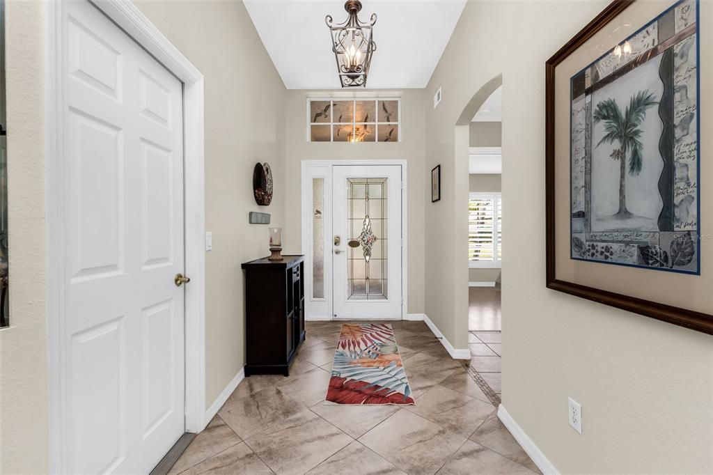 Active With Contract: $285,000 (2 beds, 2 baths, 1382 Square Feet)