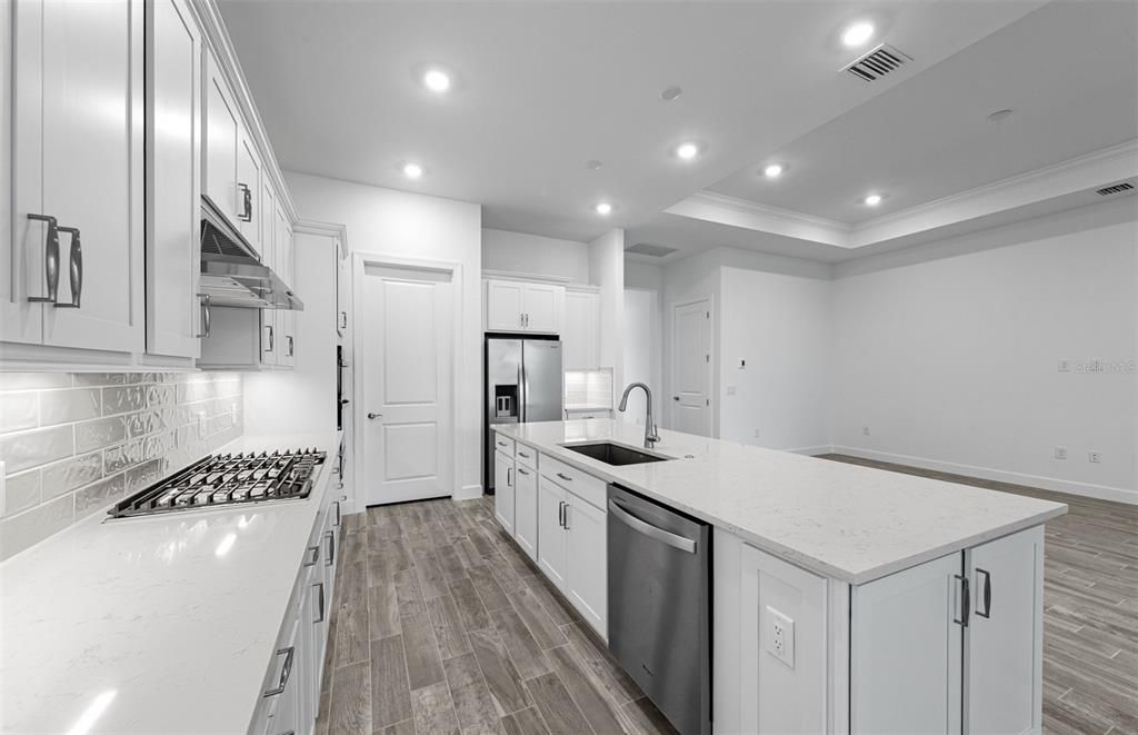 For Sale: $651,990 (2 beds, 2 baths, 2080 Square Feet)