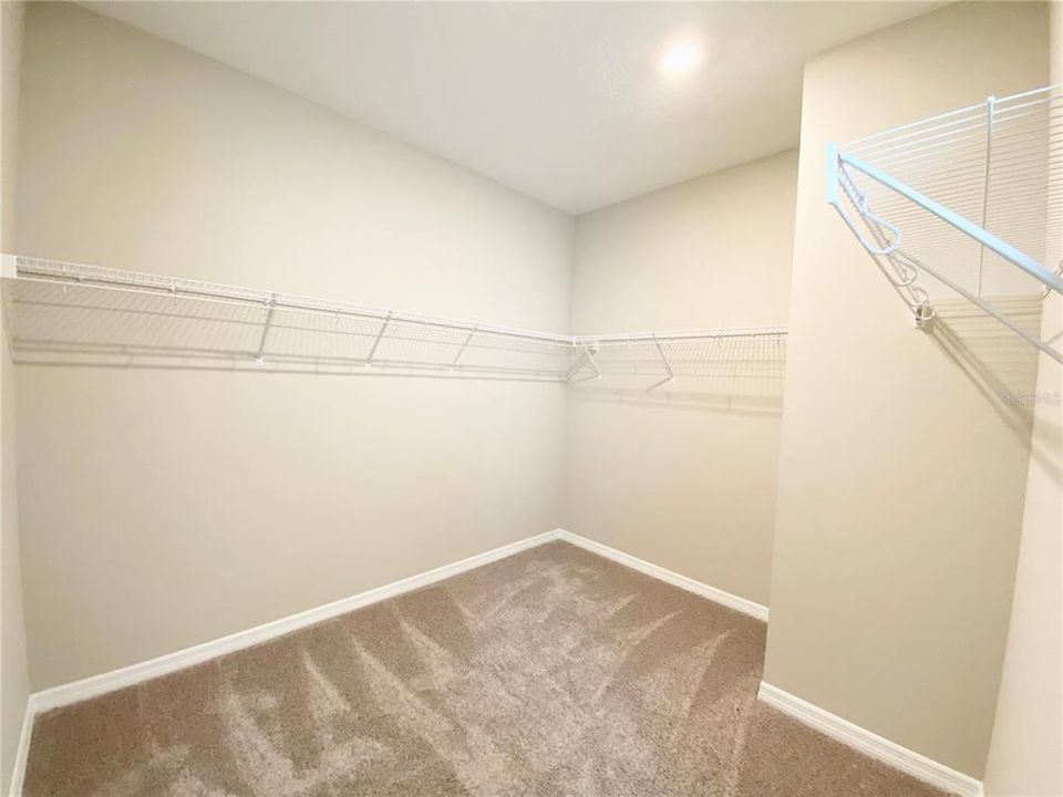 For Rent: $3,595 (4 beds, 3 baths, 2196 Square Feet)
