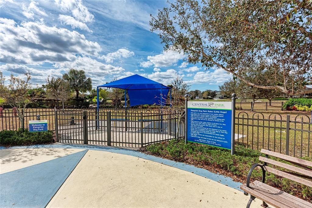 For Sale: $780,000 (5 beds, 4 baths, 3100 Square Feet)