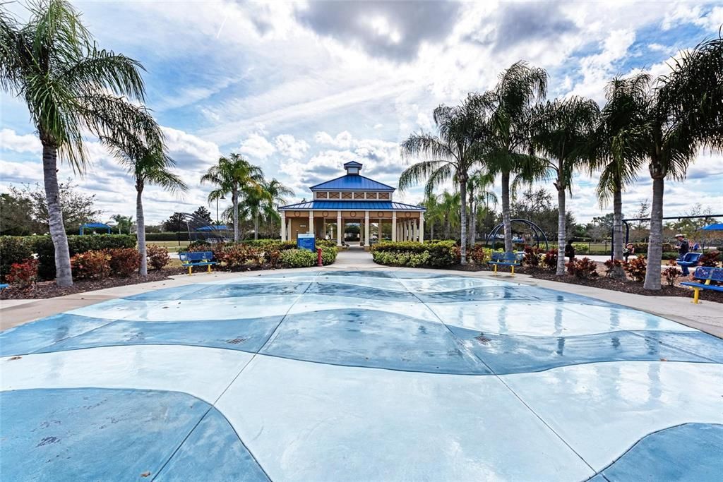 For Sale: $780,000 (5 beds, 4 baths, 3100 Square Feet)
