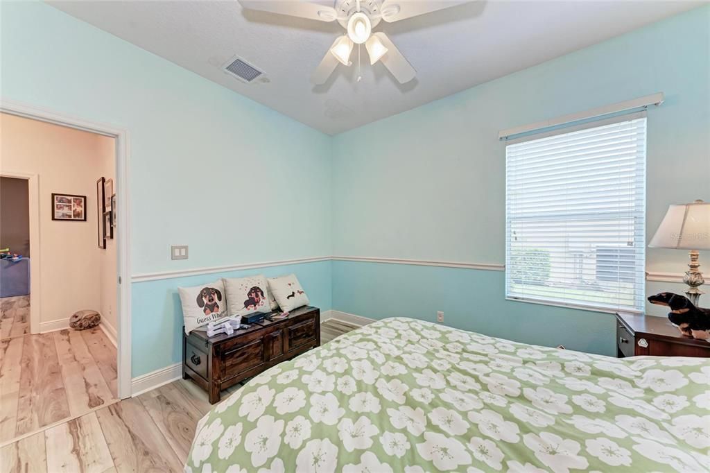 For Sale: $780,000 (5 beds, 4 baths, 3100 Square Feet)