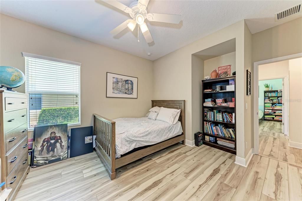 For Sale: $780,000 (5 beds, 4 baths, 3100 Square Feet)