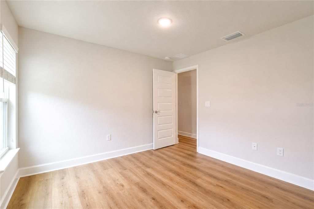 For Sale: $385,000 (4 beds, 3 baths, 2283 Square Feet)