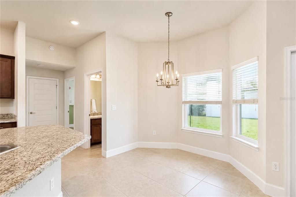For Sale: $385,000 (4 beds, 3 baths, 2283 Square Feet)