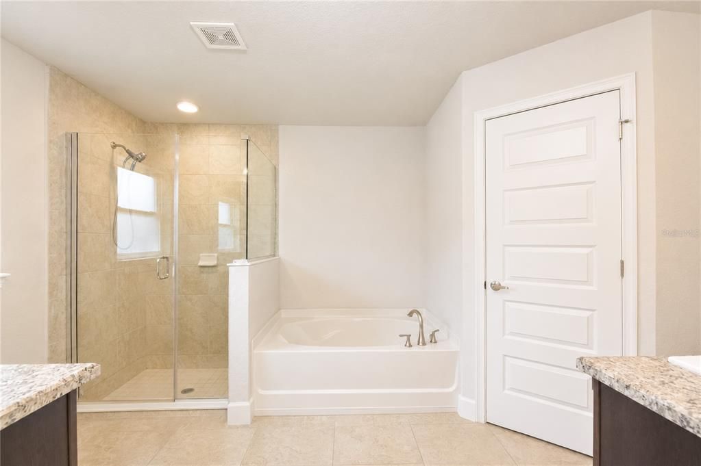 For Sale: $385,000 (4 beds, 3 baths, 2283 Square Feet)