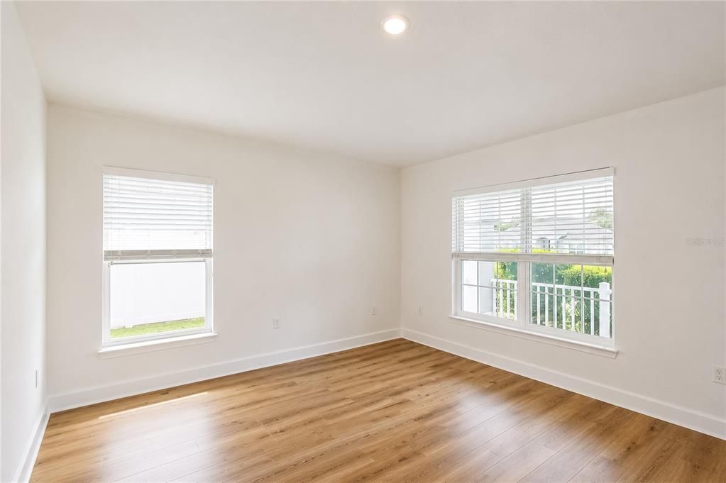 For Sale: $385,000 (4 beds, 3 baths, 2283 Square Feet)