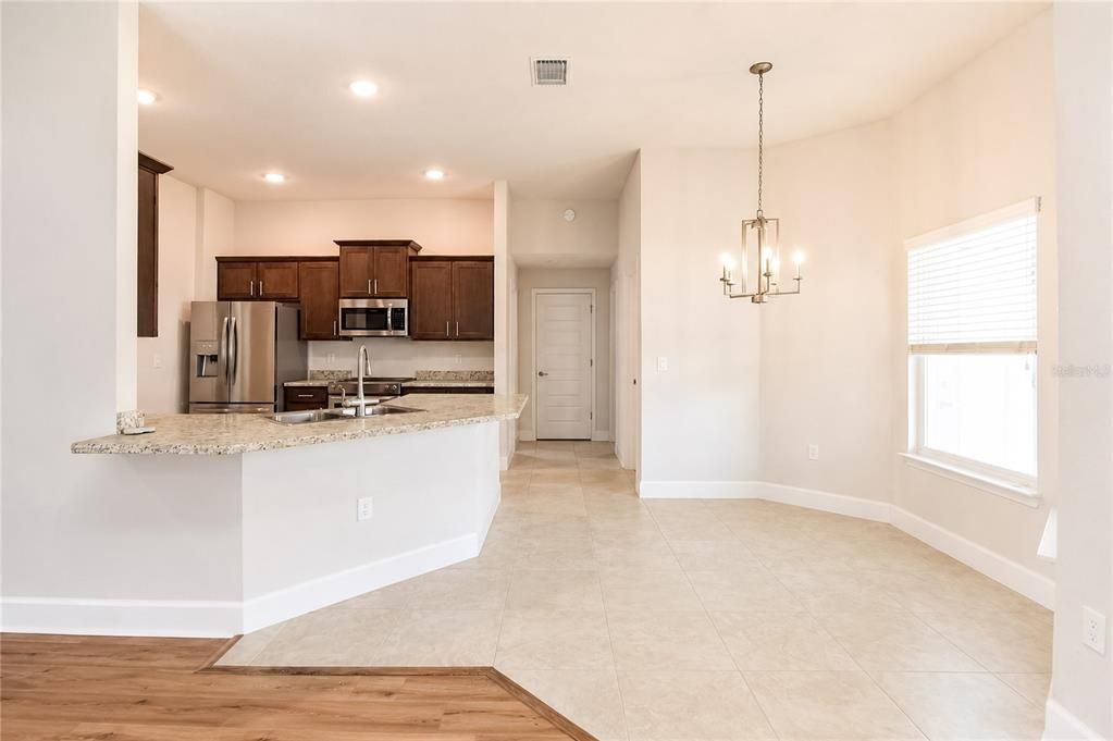 For Sale: $385,000 (4 beds, 3 baths, 2283 Square Feet)