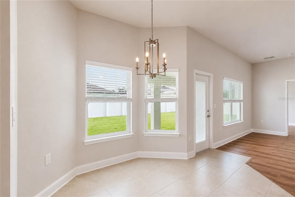 For Sale: $385,000 (4 beds, 3 baths, 2283 Square Feet)