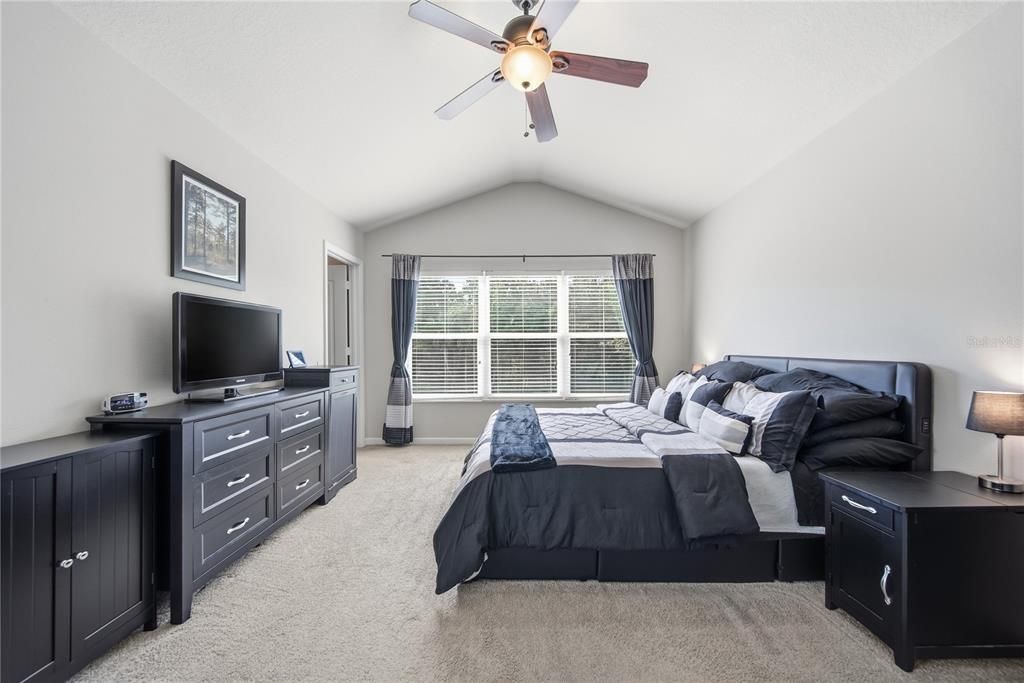 For Sale: $249,900 (3 beds, 2 baths, 1545 Square Feet)