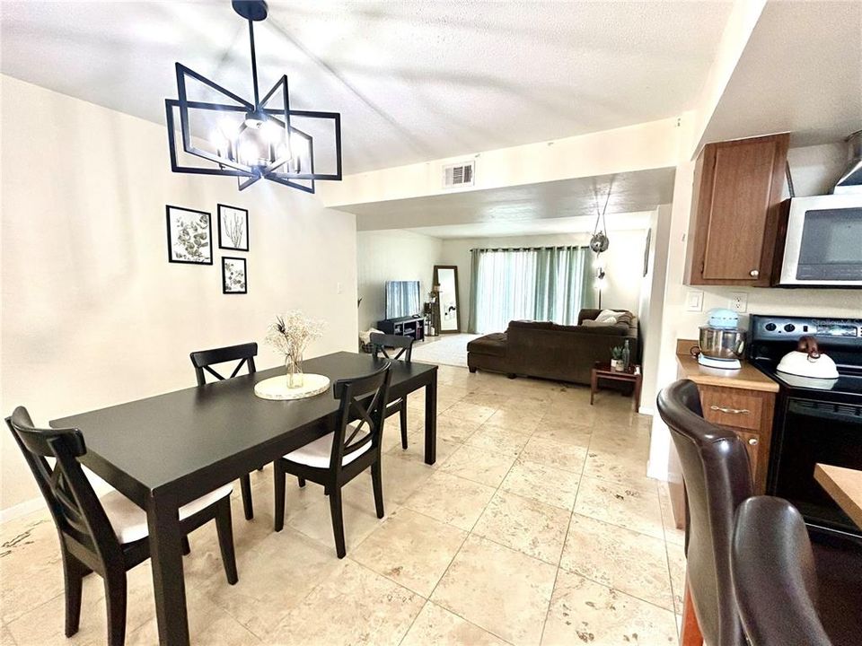 For Sale: $159,000 (3 beds, 2 baths, 1242 Square Feet)