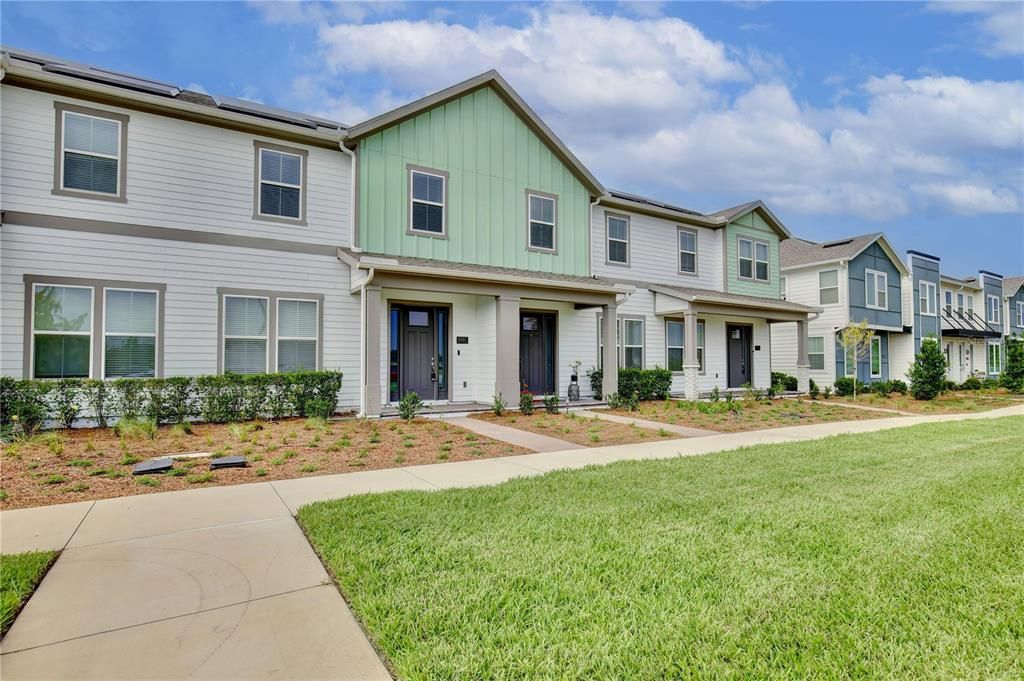 For Rent: $2,380 (3 beds, 3 baths, 1855 Square Feet)