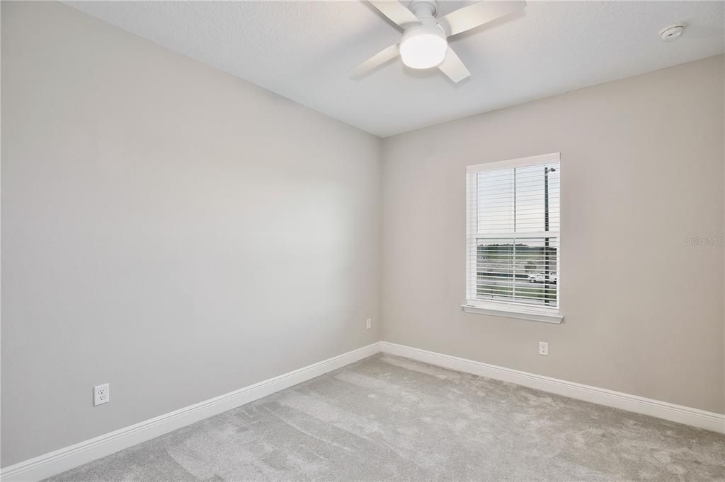 For Rent: $2,380 (3 beds, 3 baths, 1855 Square Feet)