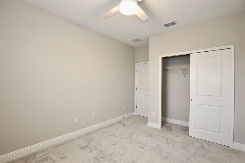For Rent: $2,380 (3 beds, 3 baths, 1855 Square Feet)