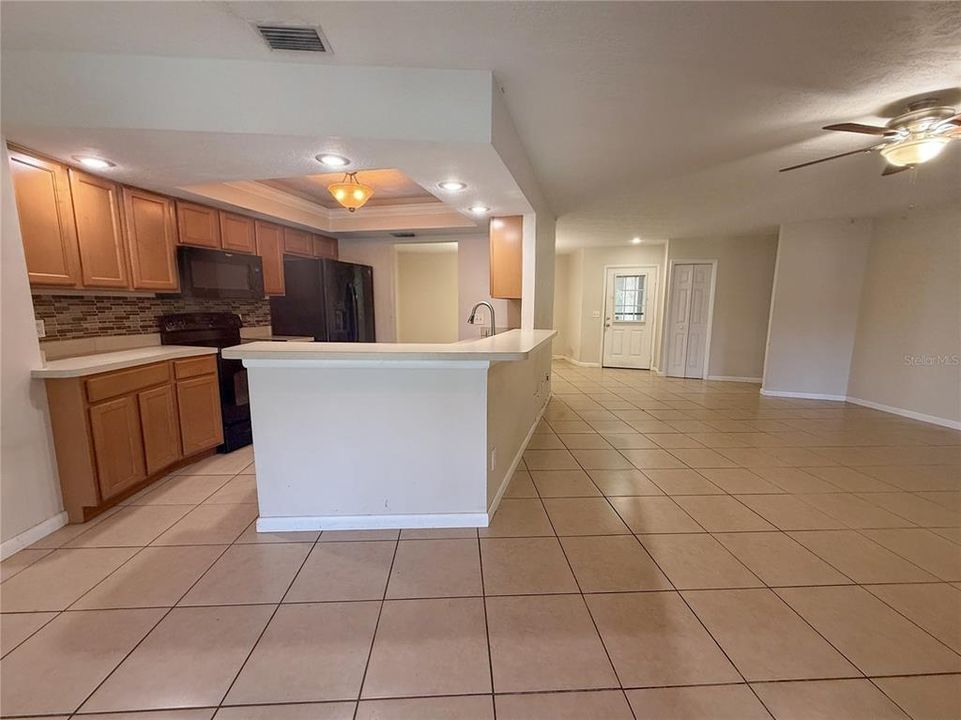 For Sale: $345,500 (3 beds, 2 baths, 1632 Square Feet)