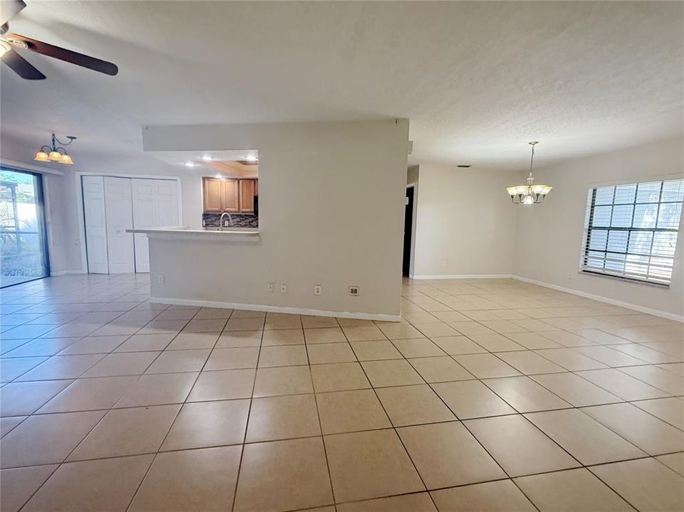 For Sale: $345,500 (3 beds, 2 baths, 1632 Square Feet)