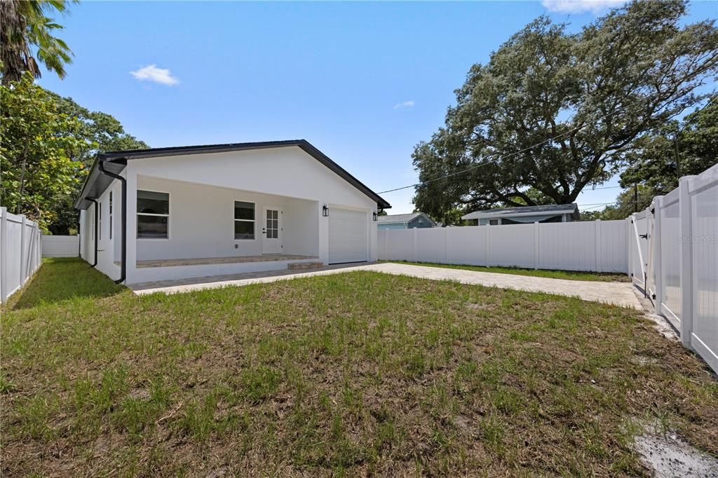 En Venta: $664,000 (3 camas, 2 baños, 1756 Pies cuadrados)