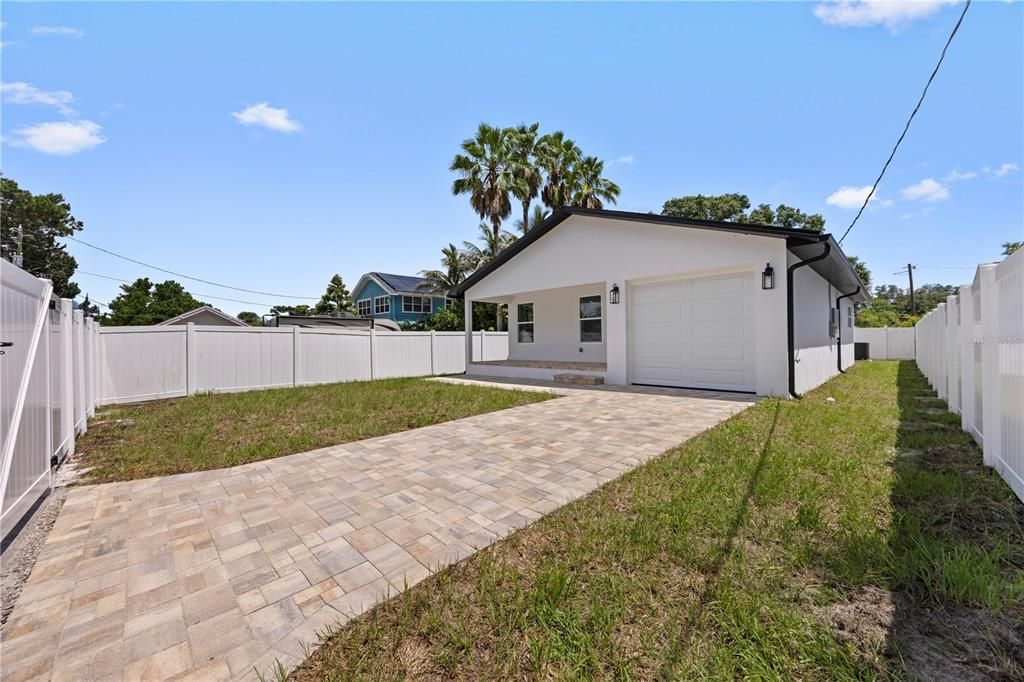 En Venta: $664,000 (3 camas, 2 baños, 1756 Pies cuadrados)