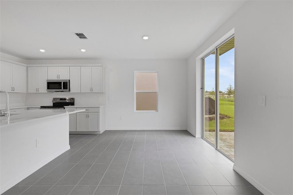 For Sale: $389,999 (3 beds, 2 baths, 2134 Square Feet)