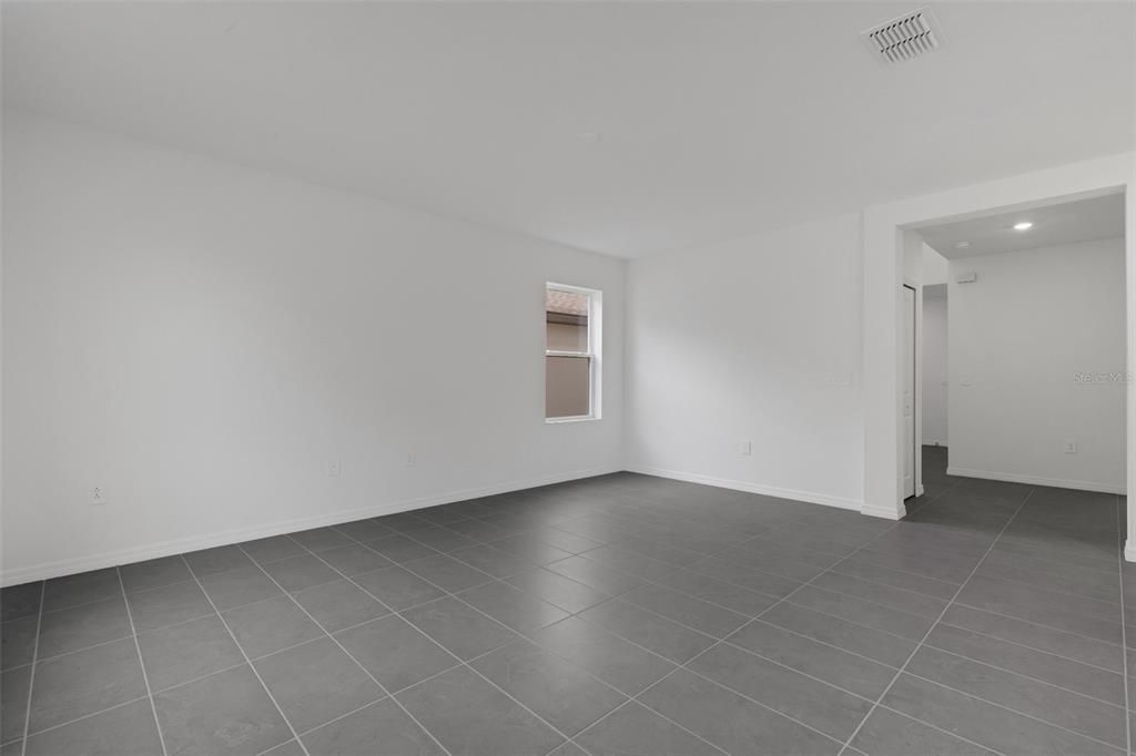 For Sale: $389,999 (3 beds, 2 baths, 2134 Square Feet)