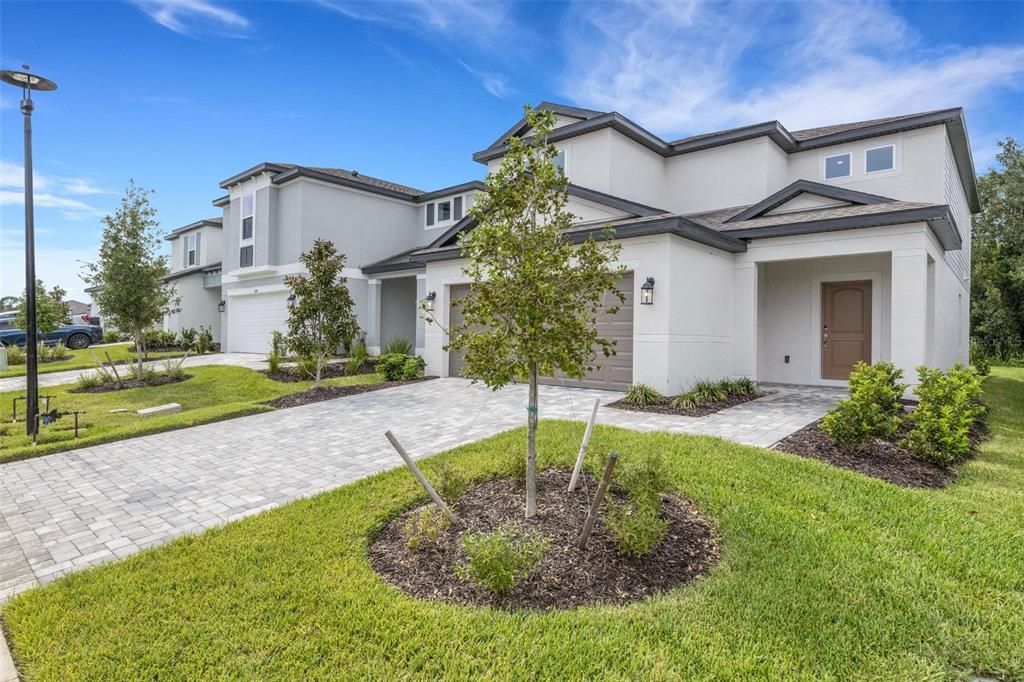 For Sale: $389,999 (3 beds, 2 baths, 2134 Square Feet)