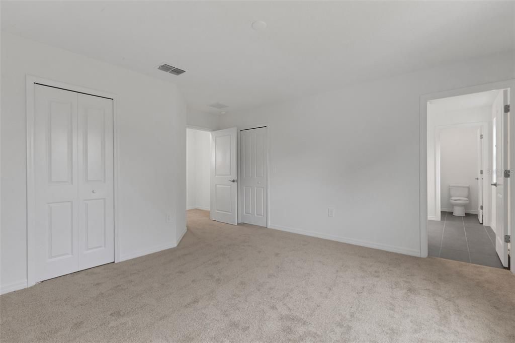 For Sale: $389,999 (3 beds, 2 baths, 2134 Square Feet)