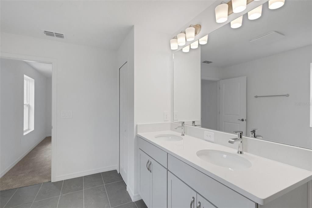 For Sale: $389,999 (3 beds, 2 baths, 2134 Square Feet)