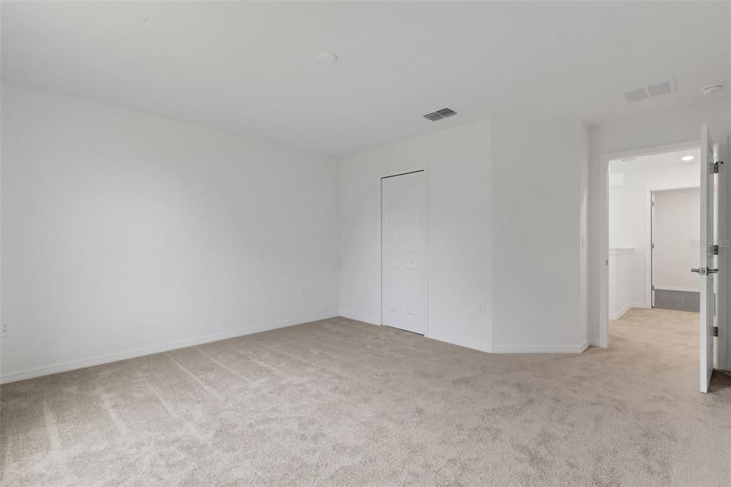 For Sale: $389,999 (3 beds, 2 baths, 2134 Square Feet)