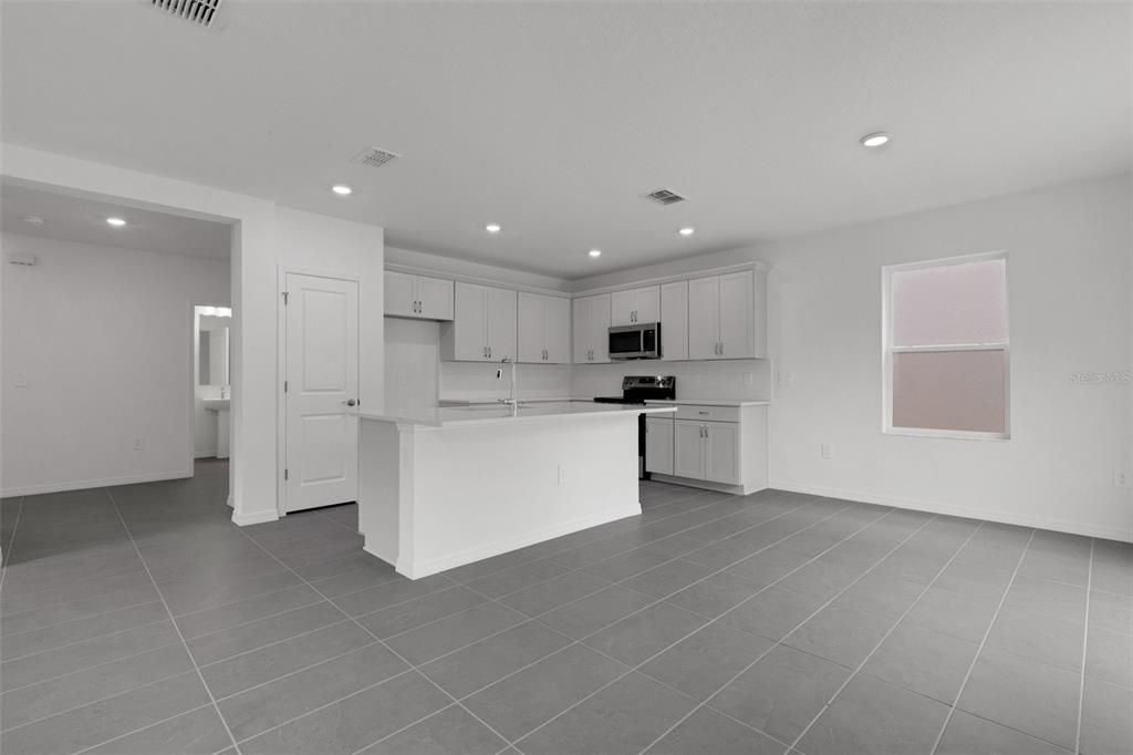 For Sale: $389,999 (3 beds, 2 baths, 2134 Square Feet)