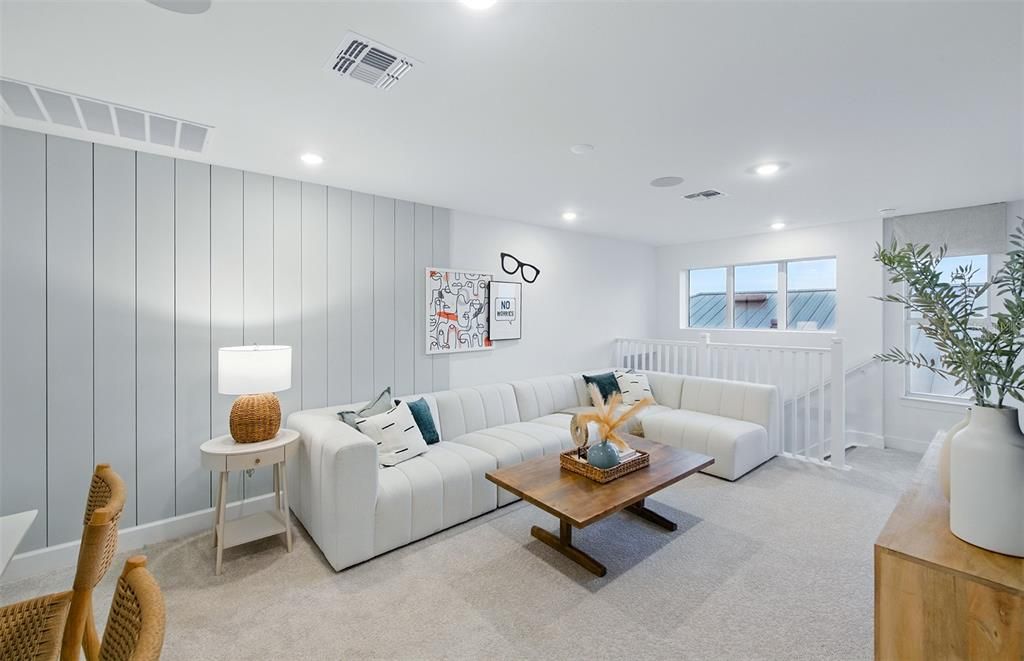 For Sale: $372,000 (3 beds, 2 baths, 1962 Square Feet)