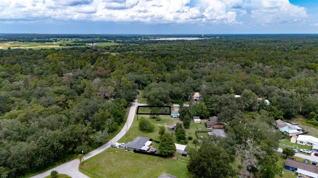 На продажу: $22,000 (0.17 acres)