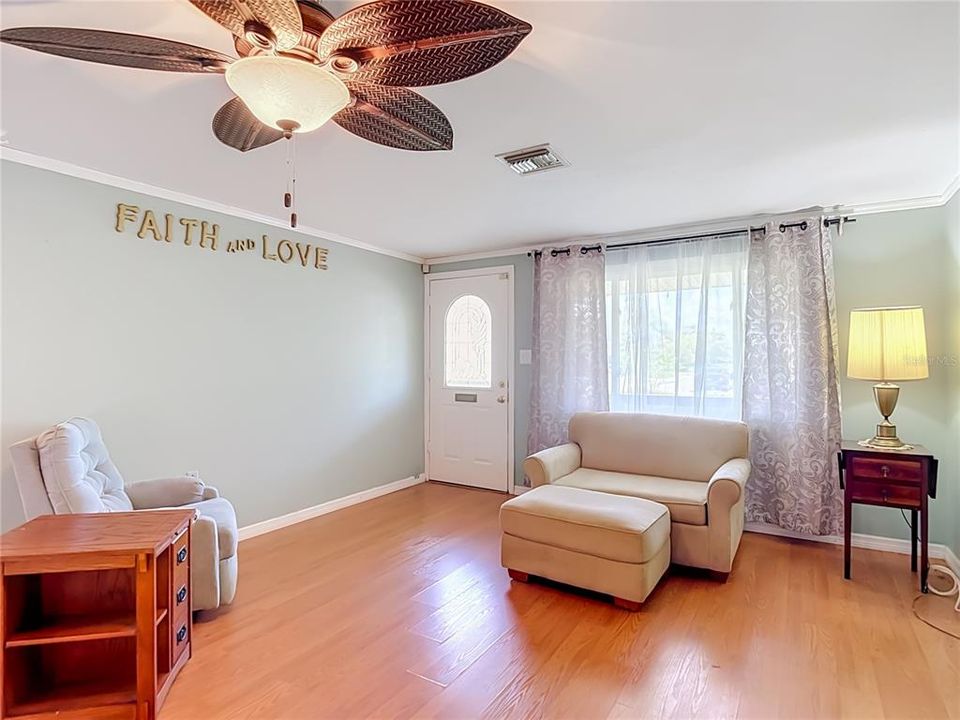 En Venta: $370,000 (3 camas, 2 baños, 1480 Pies cuadrados)