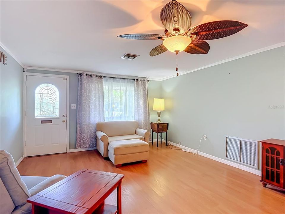En Venta: $370,000 (3 camas, 2 baños, 1480 Pies cuadrados)