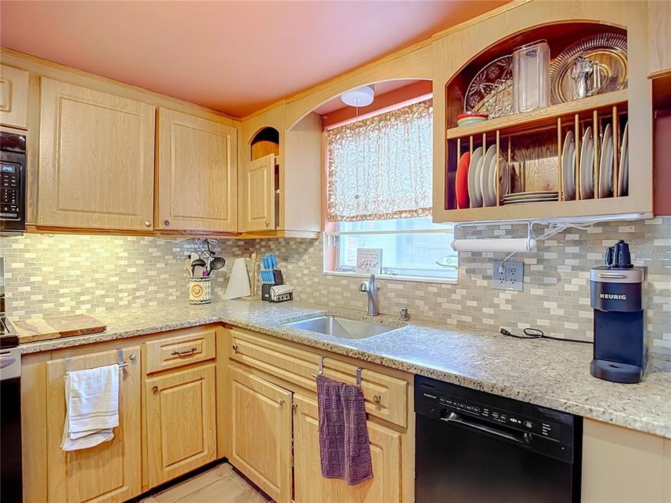 En Venta: $370,000 (3 camas, 2 baños, 1480 Pies cuadrados)