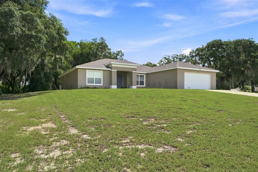 For Sale: $449,900 (5 beds, 4 baths, 2414 Square Feet)