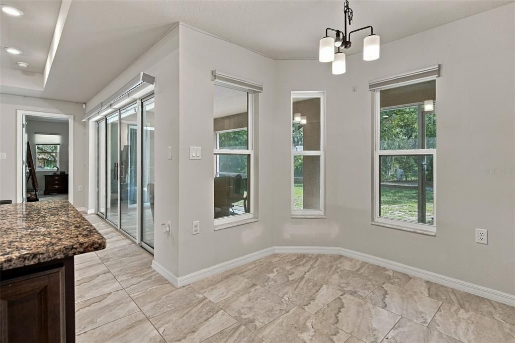 For Sale: $449,900 (5 beds, 4 baths, 2414 Square Feet)