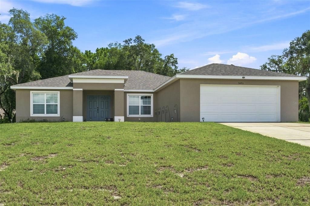 For Sale: $449,900 (5 beds, 4 baths, 2414 Square Feet)