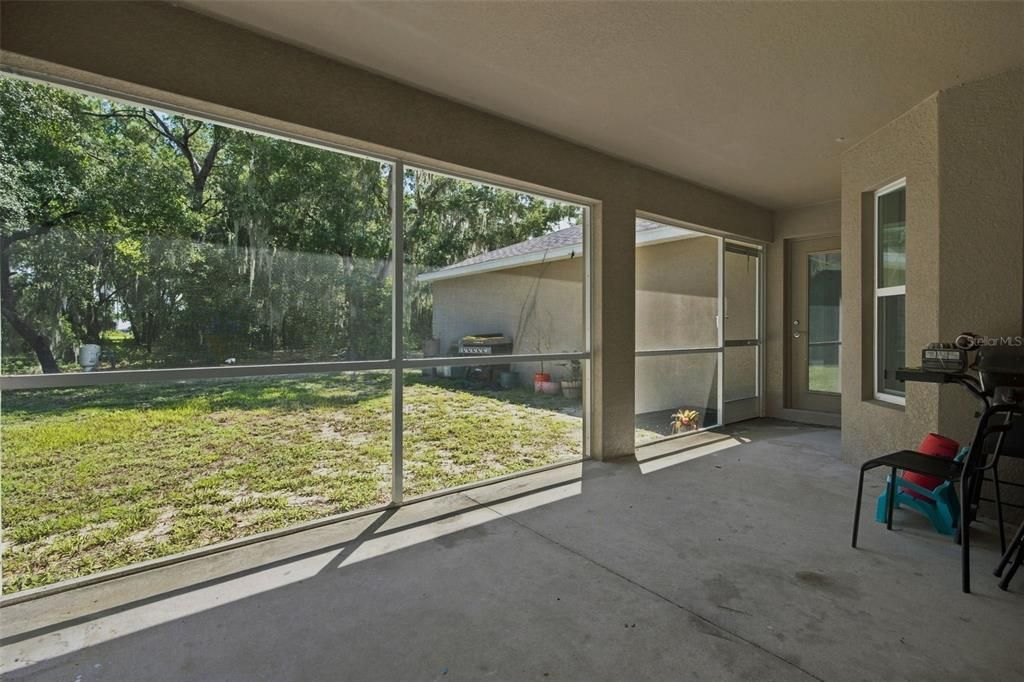 For Sale: $449,900 (5 beds, 4 baths, 2414 Square Feet)