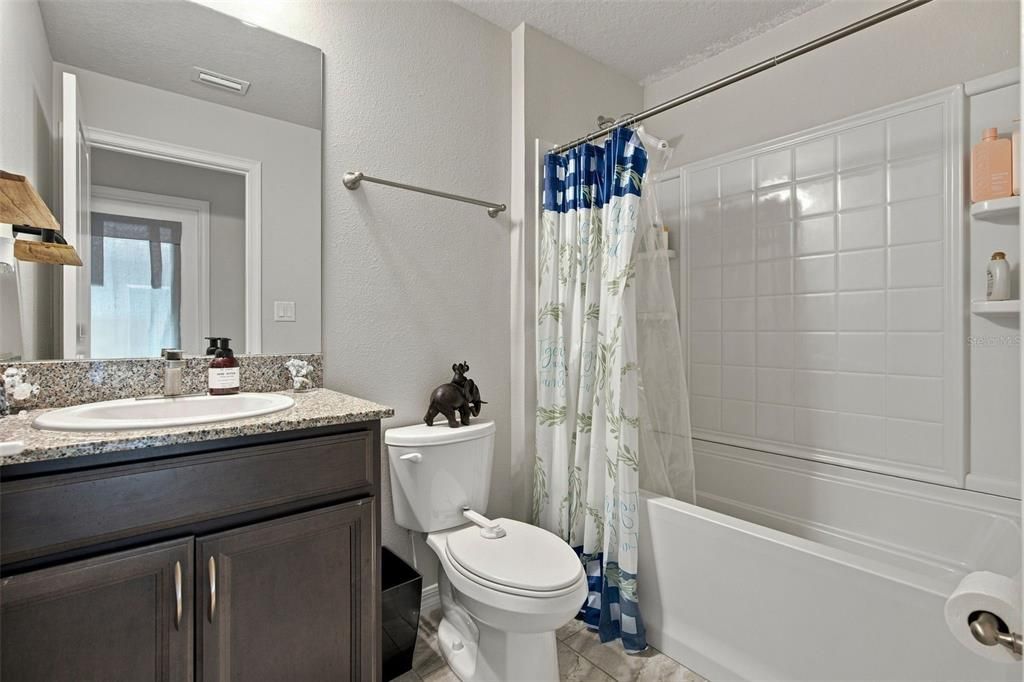 For Sale: $449,900 (5 beds, 4 baths, 2414 Square Feet)