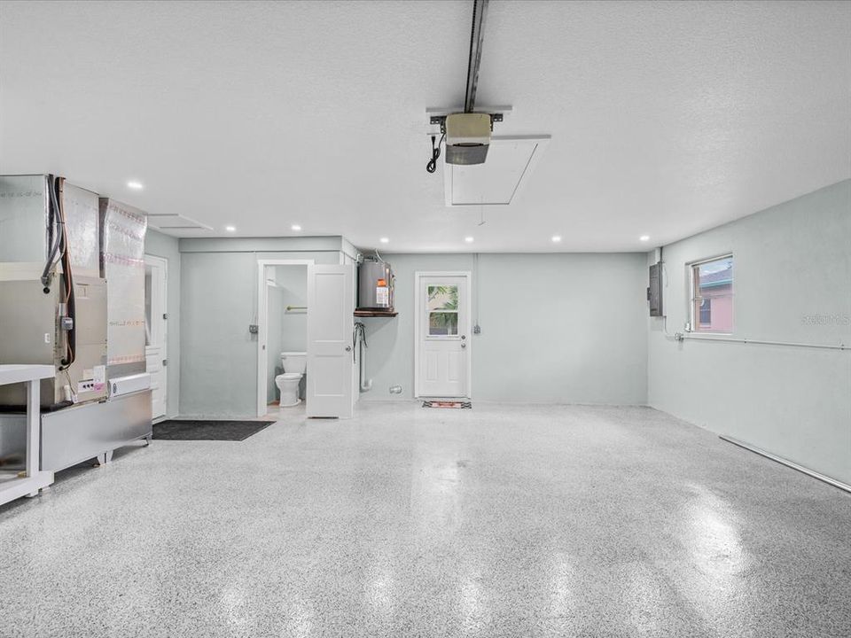 На продажу: $395,900 (2 спален, 2 ванн, 1064 Квадратных фут)