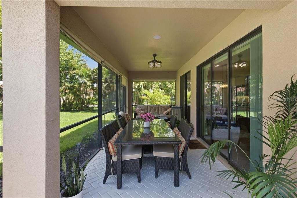 For Sale: $897,400 (5 beds, 3 baths, 2857 Square Feet)