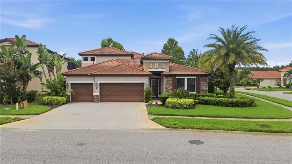 For Sale: $897,400 (5 beds, 3 baths, 2857 Square Feet)