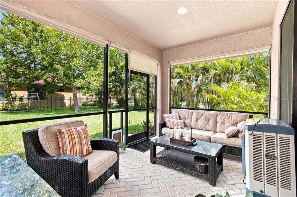 For Sale: $897,400 (5 beds, 3 baths, 2857 Square Feet)