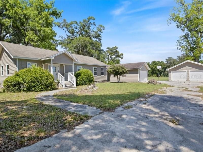 For Sale: $885,000 (0 beds, 0 baths, 6627 Square Feet)
