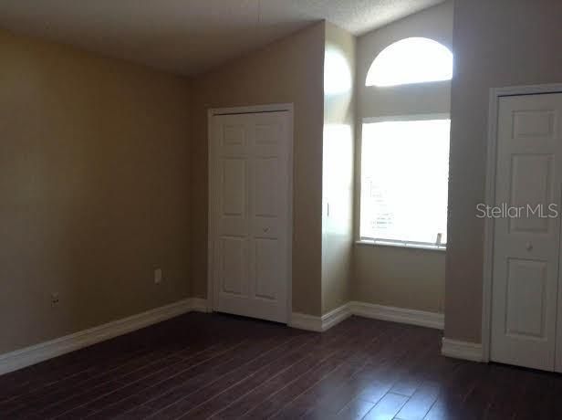 For Rent: $2,100 (3 beds, 2 baths, 1334 Square Feet)