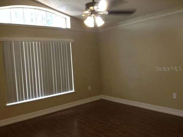 For Rent: $2,100 (3 beds, 2 baths, 1334 Square Feet)
