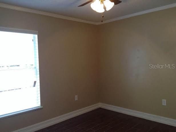 For Rent: $2,100 (3 beds, 2 baths, 1334 Square Feet)