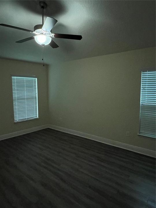 For Sale: $289,900 (4 beds, 2 baths, 1825 Square Feet)